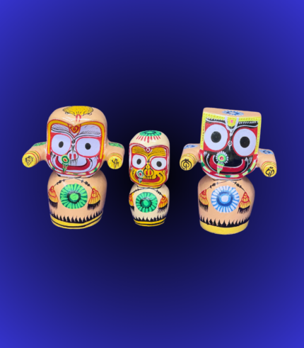 Natural Finish Jagannath Balabhadra Subhadra Wooden Idol Set – Round Base