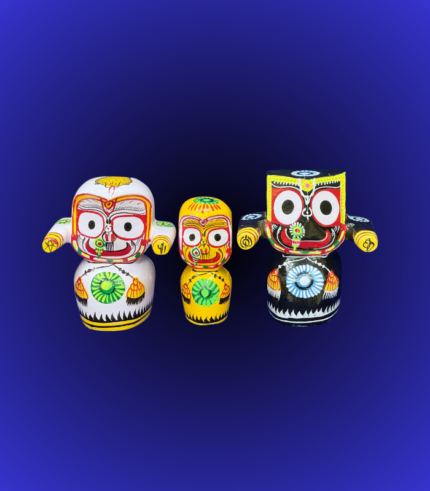 Natural Finish Jagannath Balabhadra Subhadra Wooden Idol Set – Round Base